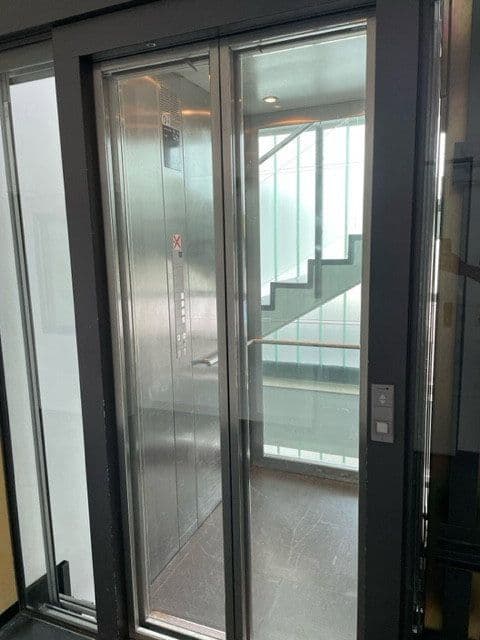 Prenájom kancelárie 370 m², Mollenbachstraße 14, Leonberg, Bádensko-Wurttembersko Prenájom kancelárie 370 m², Mollenbachstraße 14, Leonberg, Bádensko-Wurttembersko