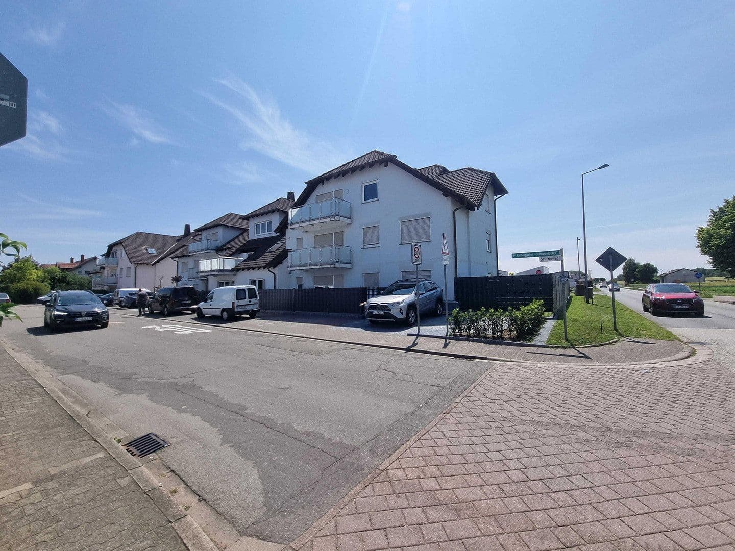 Predaj domu 2.677 m², pozemok 3.863 m², Seufzerweg 2-4, Ramstein-Miesenbach, Porýnie-Falcko Predaj domu 2.677 m², pozemok 3.863 m², Seufzerweg 2-4, Ramstein-Miesenbach, Porýnie-Falcko