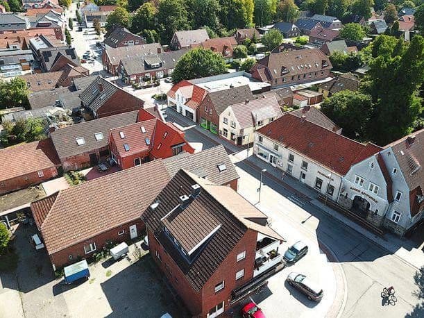 Prenájom bytu 4-izbový 120 m², Hauptstraße 50a, Hage, Dolné Sasko Prenájom bytu 4-izbový 120 m², Hauptstraße 50a, Hage, Dolné Sasko