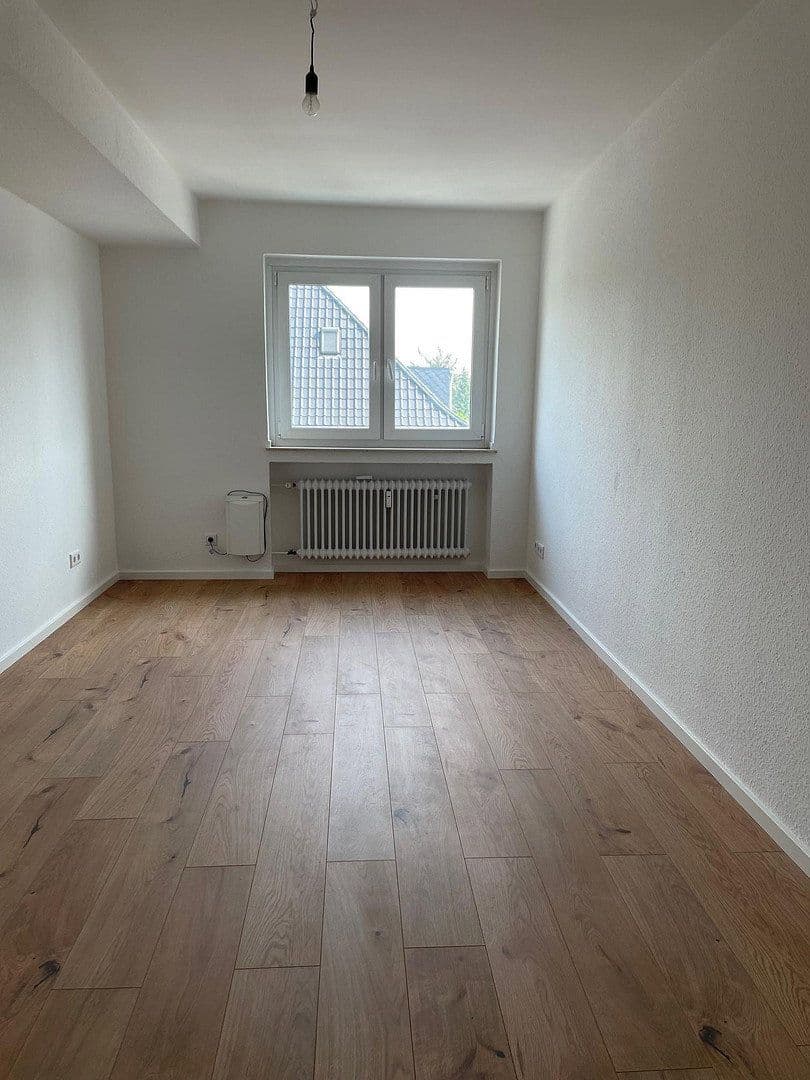 Prenájom bytu 2-izbový 77 m², Feldstr. 1, Meerbusch, Severné Porýnie - Westfálsko Prenájom bytu 2-izbový 77 m², Feldstr. 1, Meerbusch, Severné Porýnie - Westfálsko
