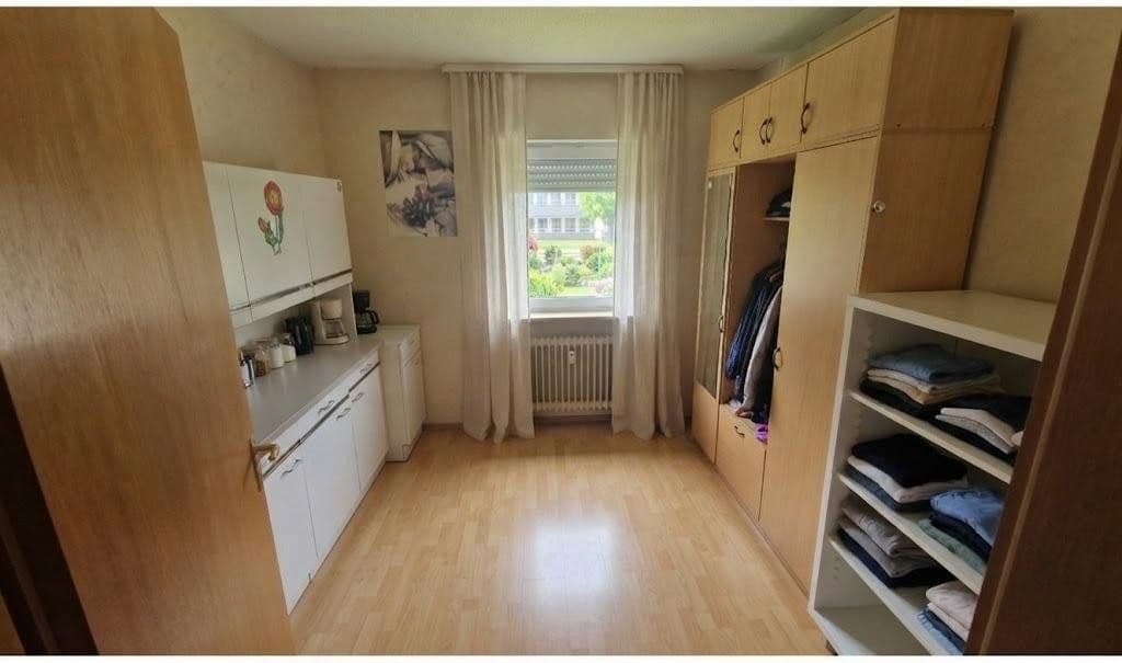 Prenájom bytu 5-izbový 100 m², Vinningen, Porýnie-Falcko Prenájom bytu 5-izbový 100 m², Vinningen, Porýnie-Falcko