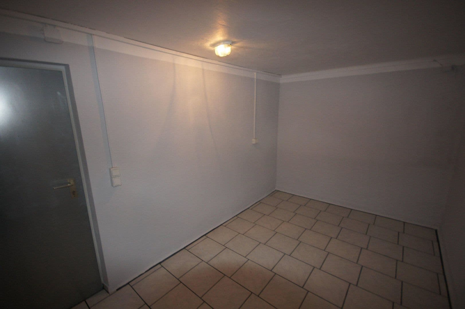 Prenájom bytu 3-izbový 74 m², Nürnberg, Bavorsko Prenájom bytu 3-izbový 74 m², Nürnberg, Bavorsko