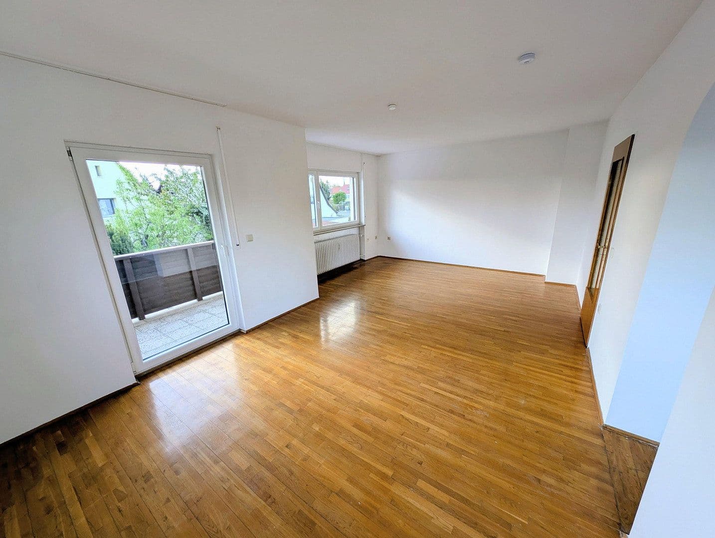 Prenájom bytu 3-izbový 74 m², Nürnberg, Bavorsko Prenájom bytu 3-izbový 74 m², Nürnberg, Bavorsko