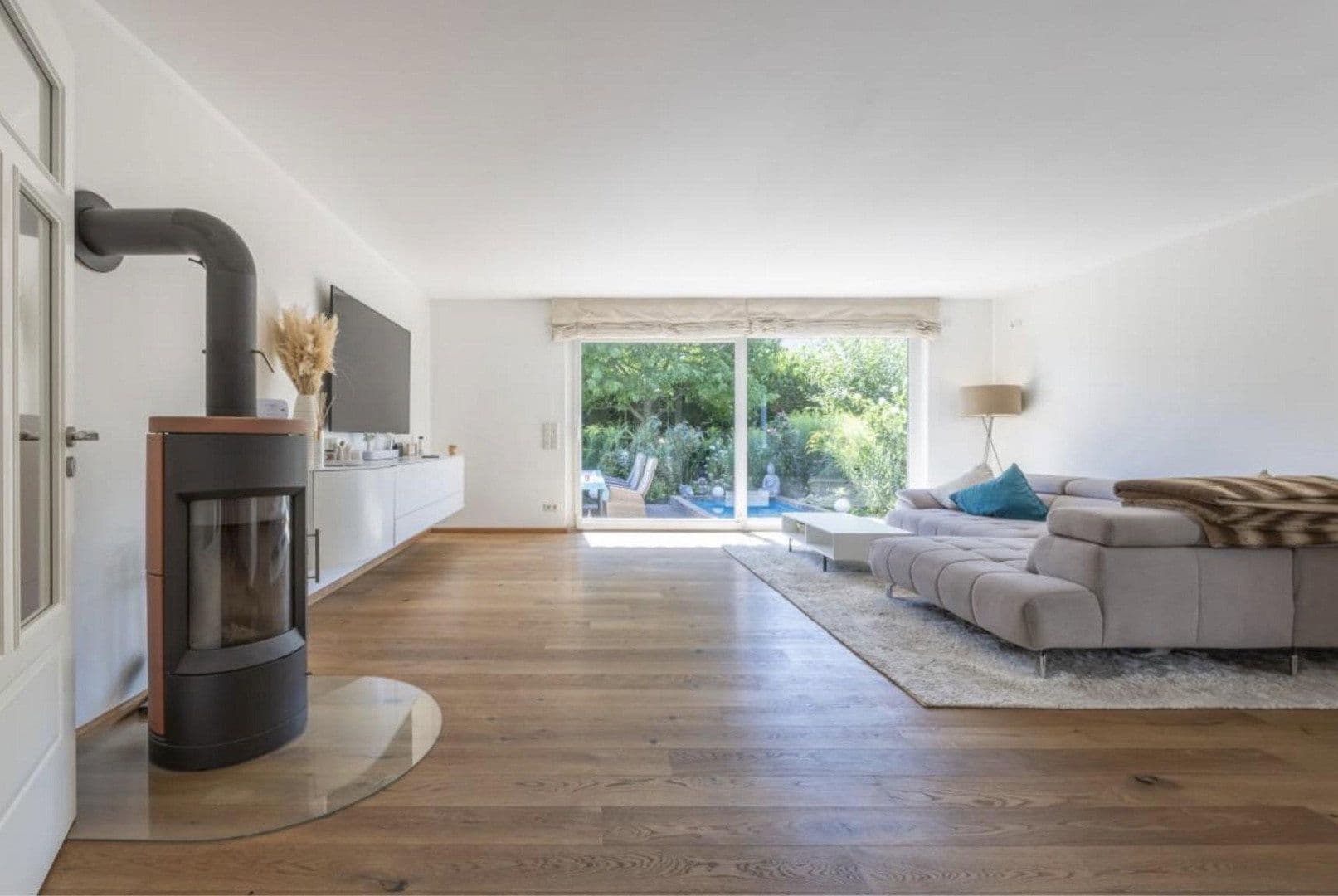 Predaj domu 270 m², pozemok 734 m², Philipp-Schnell-Strasse 31-33, Frankfurt, Hesensko Predaj domu 270 m², pozemok 734 m², Philipp-Schnell-Strasse 31-33, Frankfurt, Hesensko