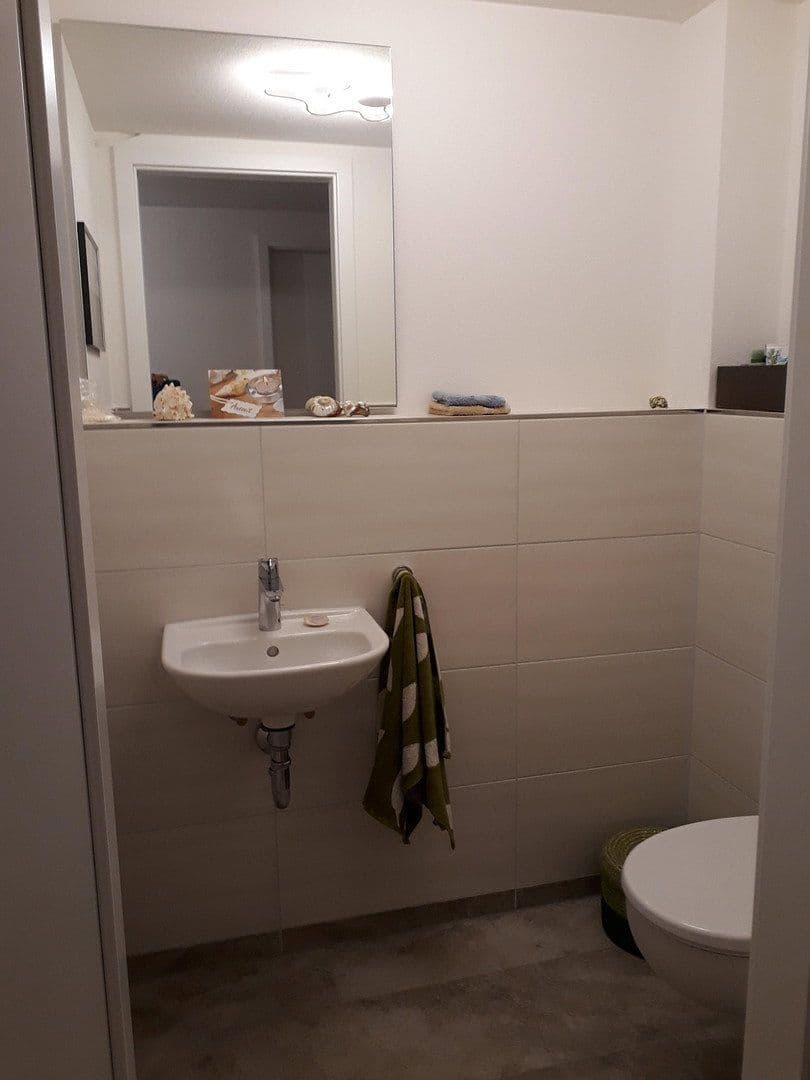 Prenájom bytu 3-izbový 97 m², Martin-Lutherstr.23, Lahr/Schwarzwald, Bádensko-Wurttembersko Prenájom bytu 3-izbový 97 m², Martin-Lutherstr.23, Lahr/Schwarzwald, Bádensko-Wurttembersko