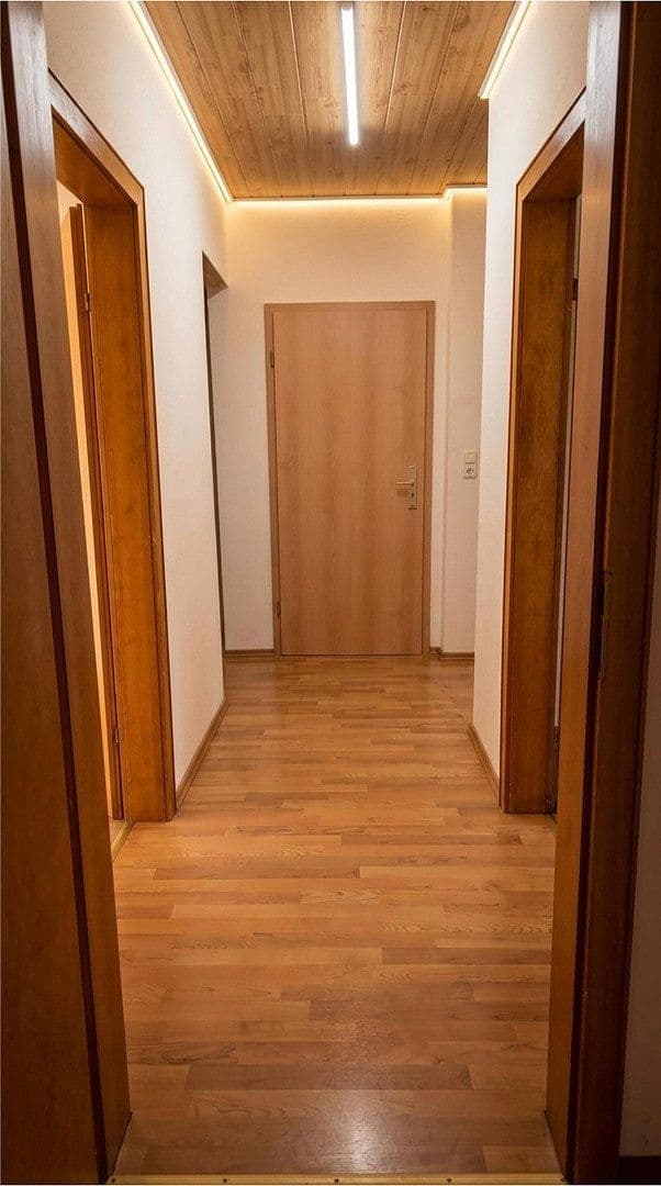 Prenájom bytu 3-izbový 75 m², Kühlweinstraße 4, Völklingen, Sársko Prenájom bytu 3-izbový 75 m², Kühlweinstraße 4, Völklingen, Sársko