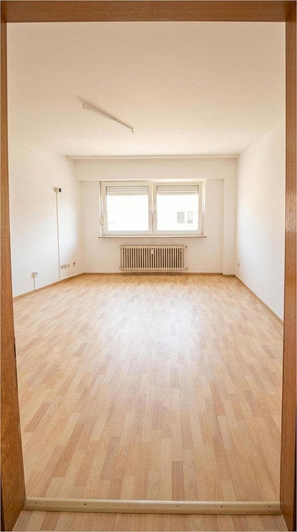 Prenájom bytu 3-izbový 75 m², Kühlweinstraße 4, Völklingen, Sársko Prenájom bytu 3-izbový 75 m², Kühlweinstraße 4, Völklingen, Sársko