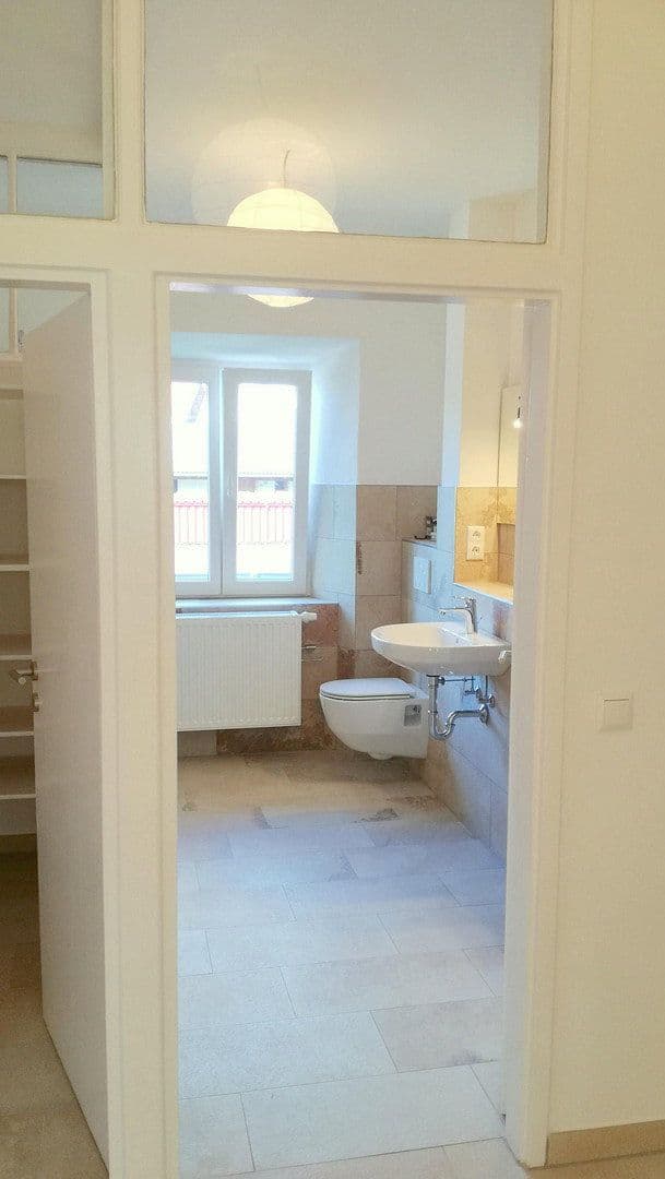 Prenájom bytu 3-izbový 79 m², Kelheim, Bavorsko Prenájom bytu 3-izbový 79 m², Kelheim, Bavorsko