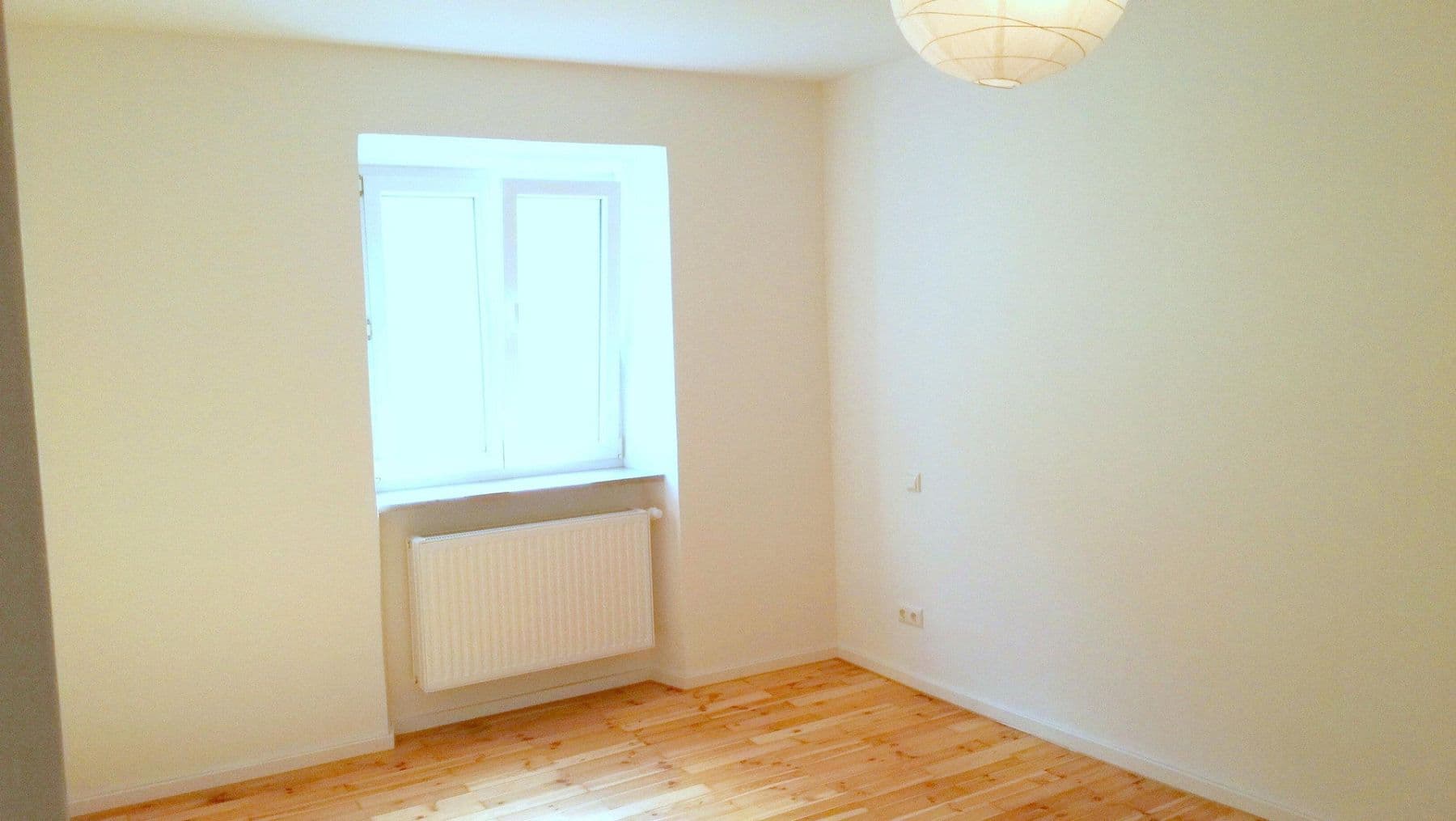 Prenájom bytu 3-izbový 79 m², Kelheim, Bavorsko Prenájom bytu 3-izbový 79 m², Kelheim, Bavorsko