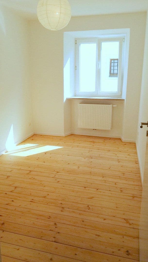 Prenájom bytu 3-izbový 79 m², Kelheim, Bavorsko Prenájom bytu 3-izbový 79 m², Kelheim, Bavorsko