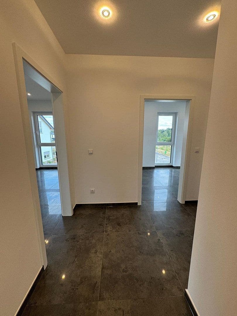 Prenájom domu 235 m², pozemok 50 m², Rodenbach, Hesensko Prenájom domu 235 m², pozemok 50 m², Rodenbach, Hesensko