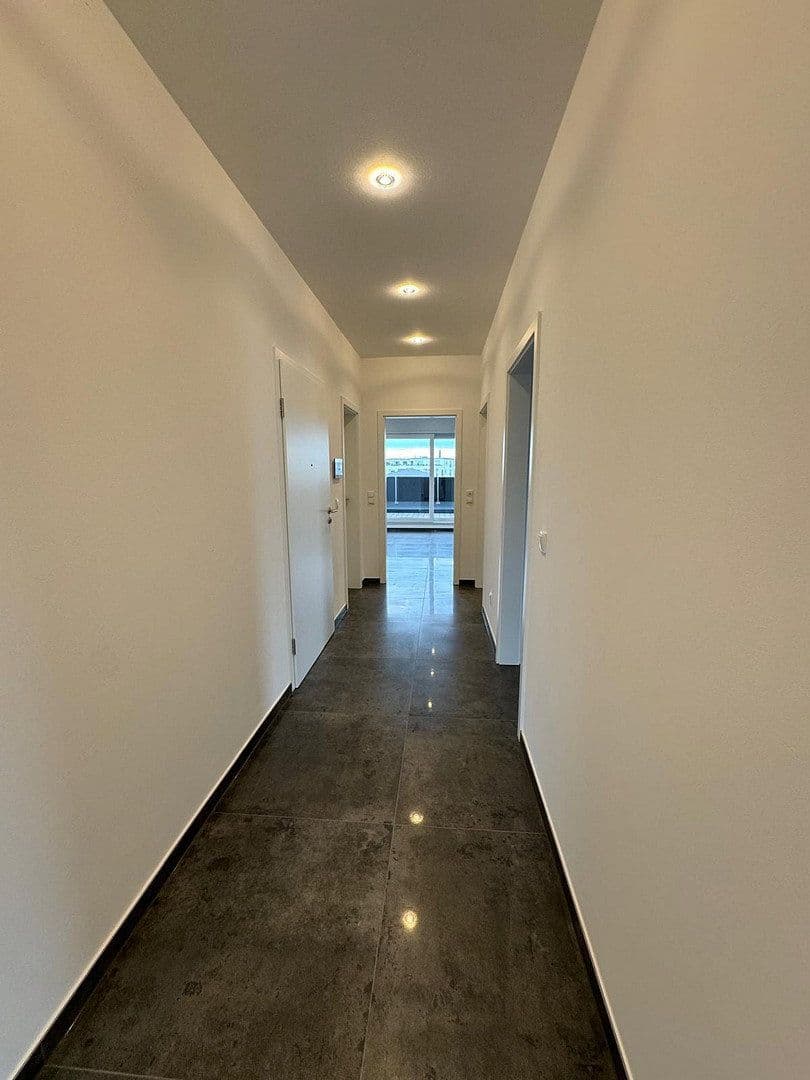 Prenájom domu 235 m², pozemok 50 m², Rodenbach, Hesensko Prenájom domu 235 m², pozemok 50 m², Rodenbach, Hesensko