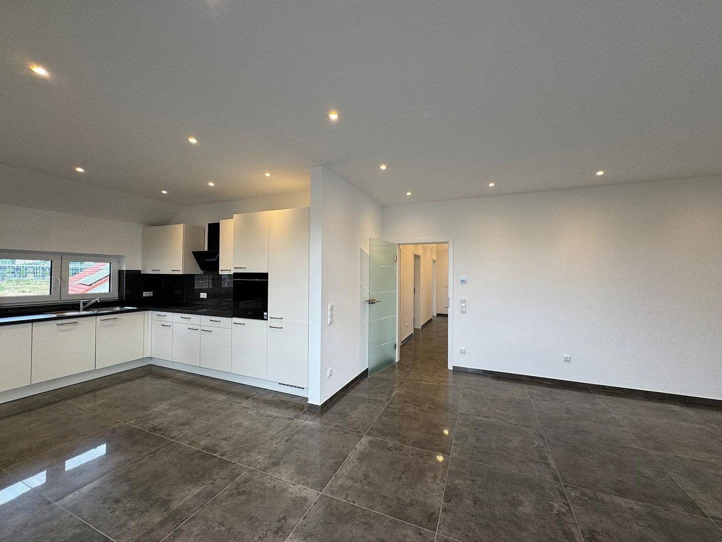 Prenájom domu 235 m², pozemok 50 m², Rodenbach, Hesensko Prenájom domu 235 m², pozemok 50 m², Rodenbach, Hesensko