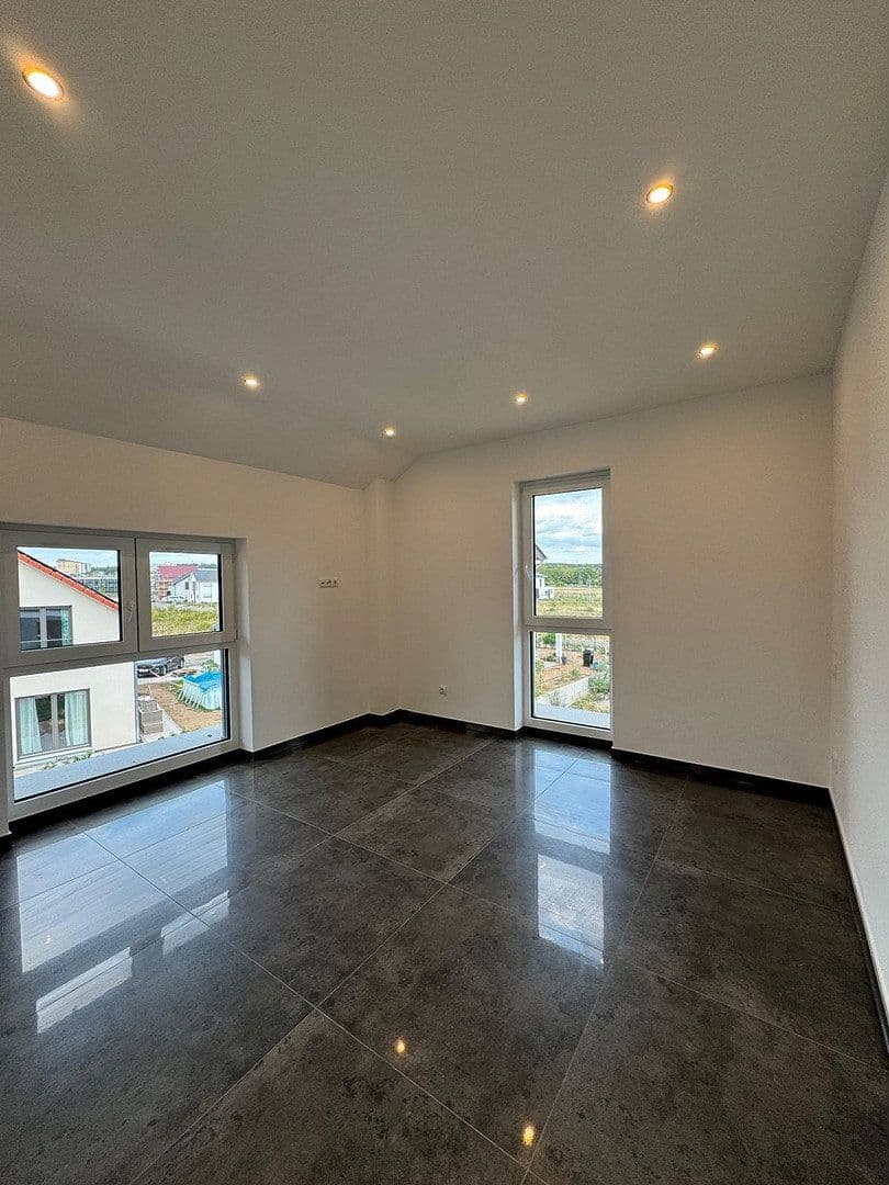 Prenájom domu 235 m², pozemok 50 m², Rodenbach, Hesensko Prenájom domu 235 m², pozemok 50 m², Rodenbach, Hesensko