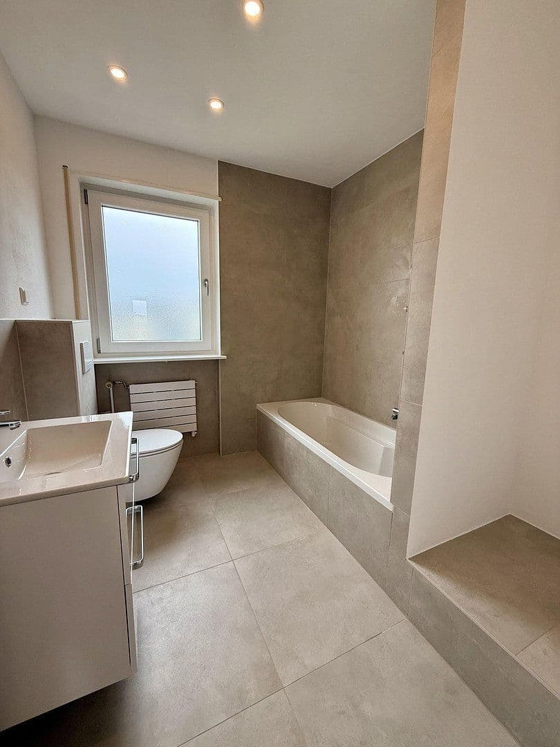 Predaj bytu 3-izbový 91 m², Multring 7, Weinheim, Bádensko-Wurttembersko Predaj bytu 3-izbový 91 m², Multring 7, Weinheim, Bádensko-Wurttembersko