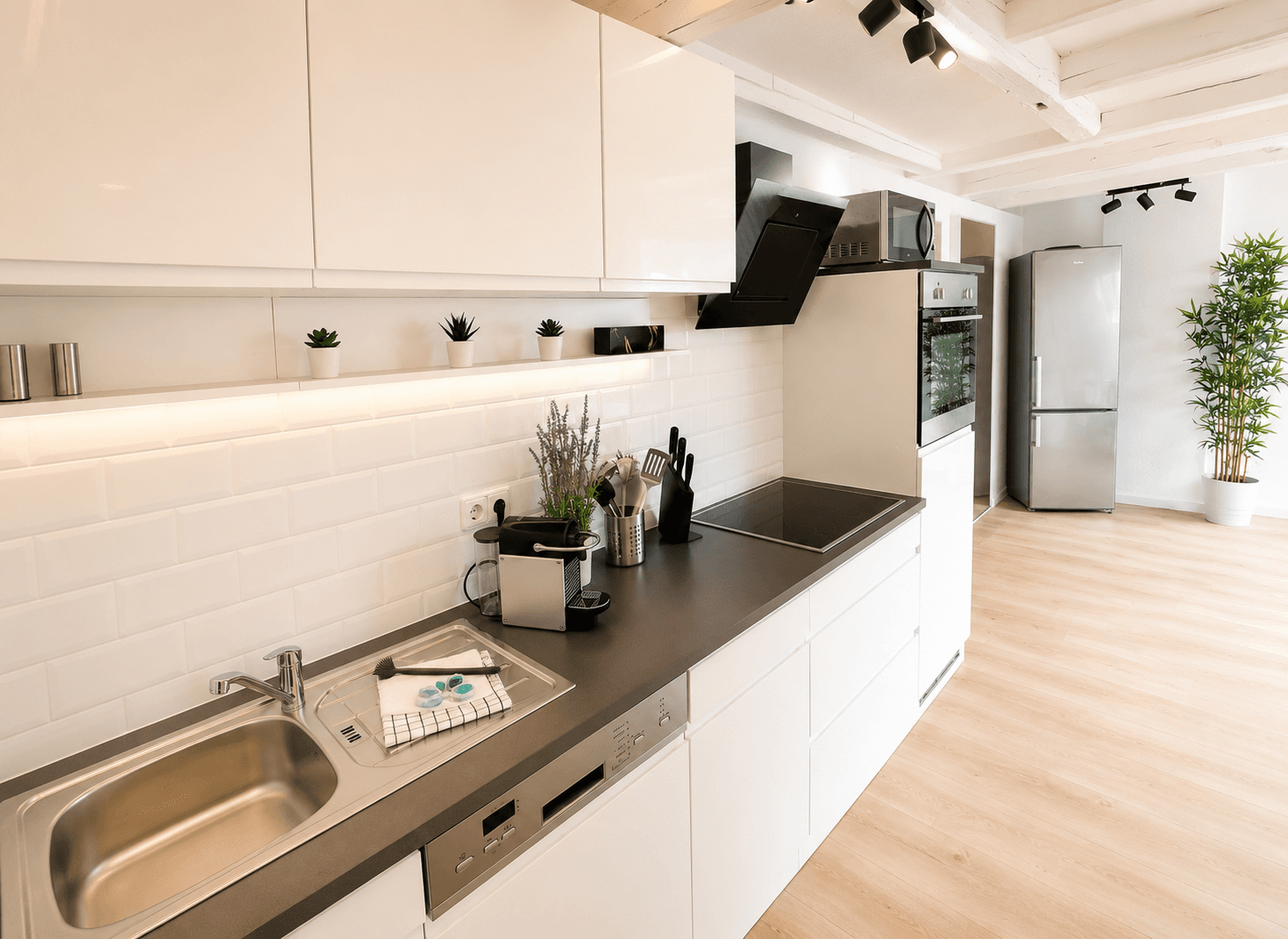 Prenájom bytu 2-izbový 59 m², Max-Pechstein-Str. 2, Zwickau, Sasko Prenájom bytu 2-izbový 59 m², Max-Pechstein-Str. 2, Zwickau, Sasko