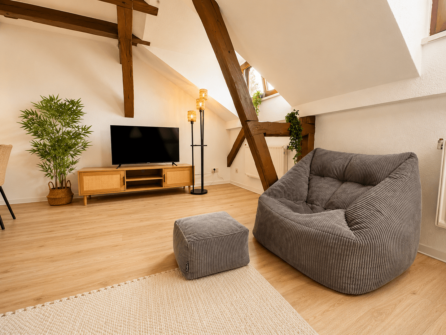 Prenájom bytu 2-izbový 59 m², Max-Pechstein-Str. 2, Zwickau, Sasko Prenájom bytu 2-izbový 59 m², Max-Pechstein-Str. 2, Zwickau, Sasko