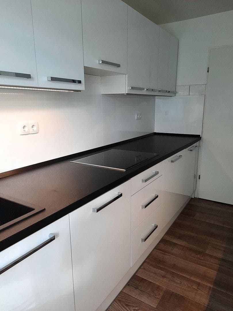 Predaj domu 420 m², pozemok 925 m², Gröbenzell, Bavorsko Predaj domu 420 m², pozemok 925 m², Gröbenzell, Bavorsko