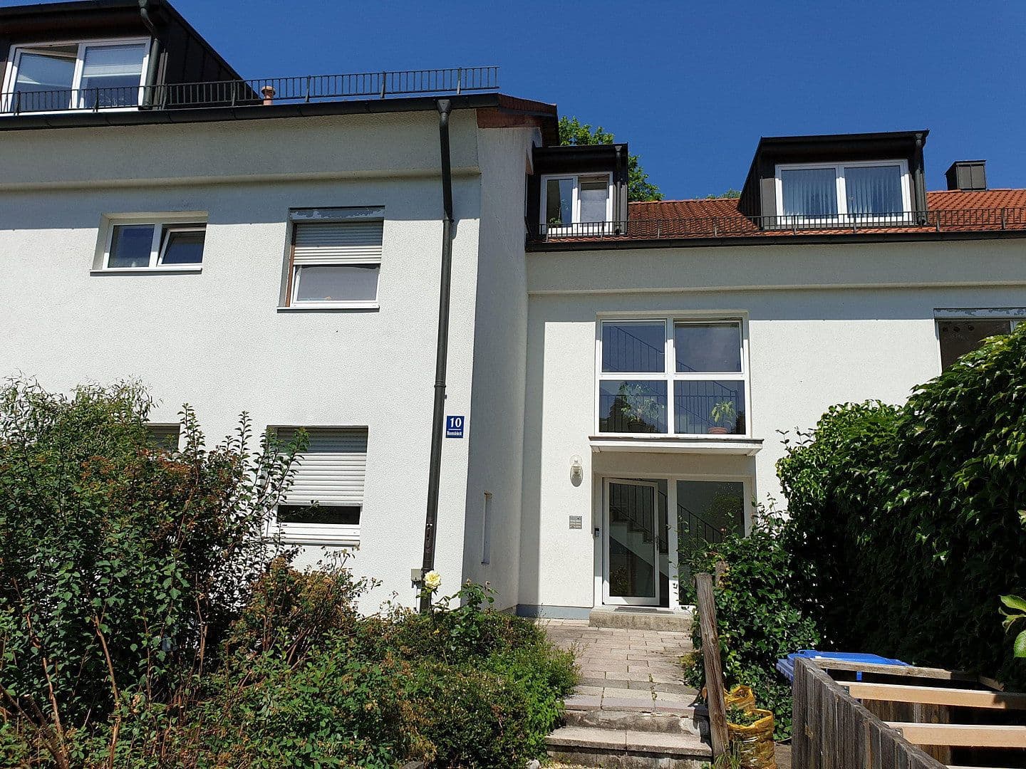 Predaj domu 420 m², pozemok 925 m², Gröbenzell, Bavorsko Predaj domu 420 m², pozemok 925 m², Gröbenzell, Bavorsko