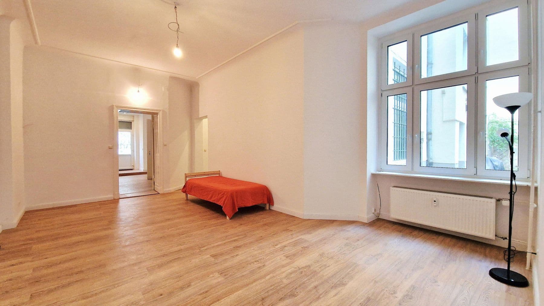 Predaj bytu 5-izbový 130 m², Berlin, Berlín Predaj bytu 5-izbový 130 m², Berlin, Berlín