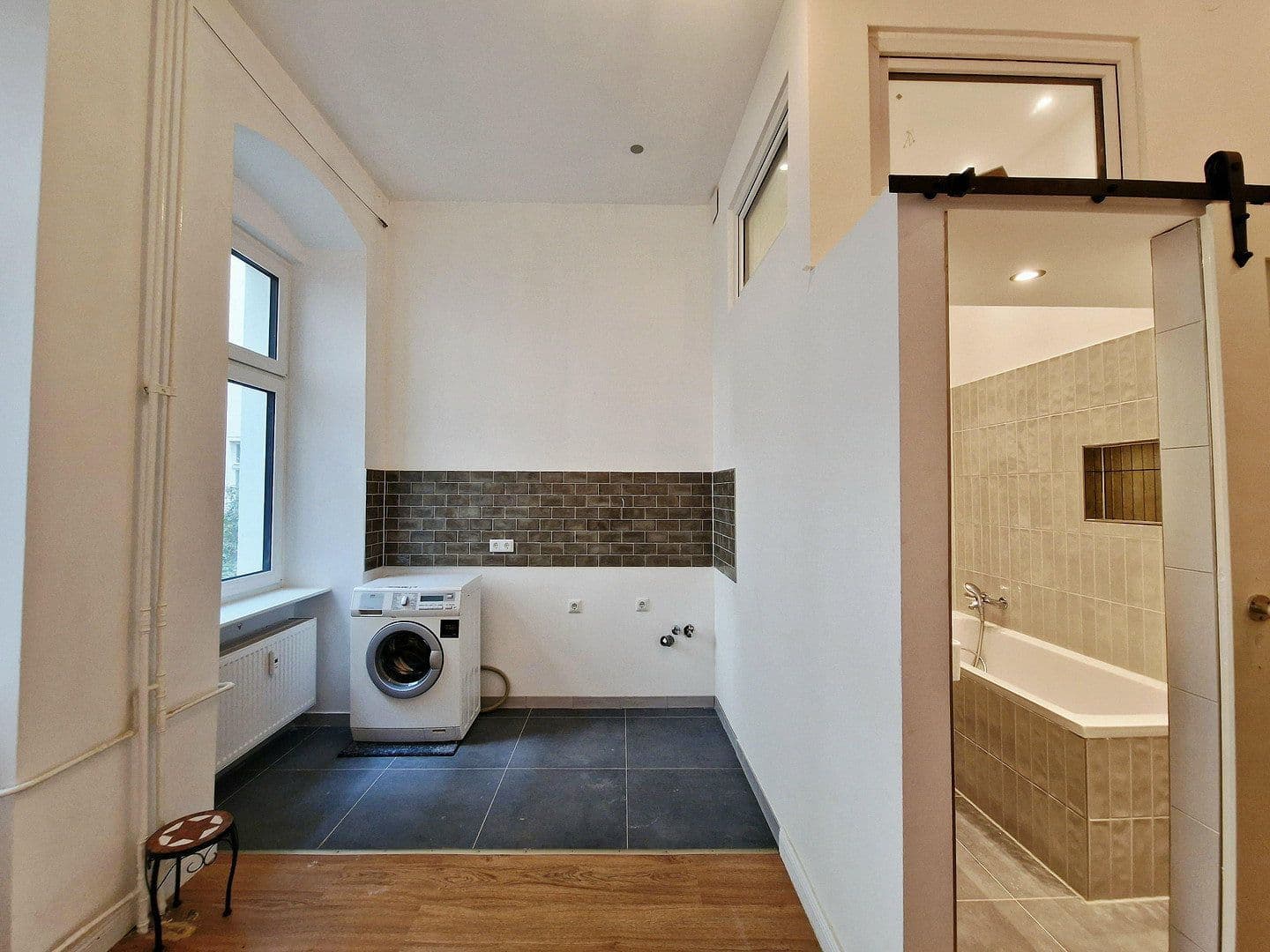 Predaj bytu 5-izbový 130 m², Berlin, Berlín Predaj bytu 5-izbový 130 m², Berlin, Berlín