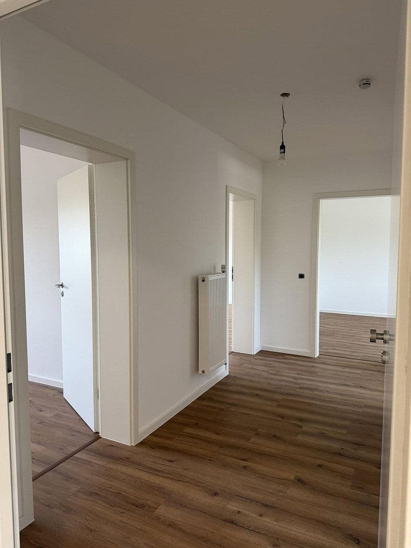 Prenájom bytu 3-izbový 95 m², Aachener Straße 1274, Köln, Severné Porýnie - Westfálsko Prenájom bytu 3-izbový 95 m², Aachener Straße 1274, Köln, Severné Porýnie - Westfálsko