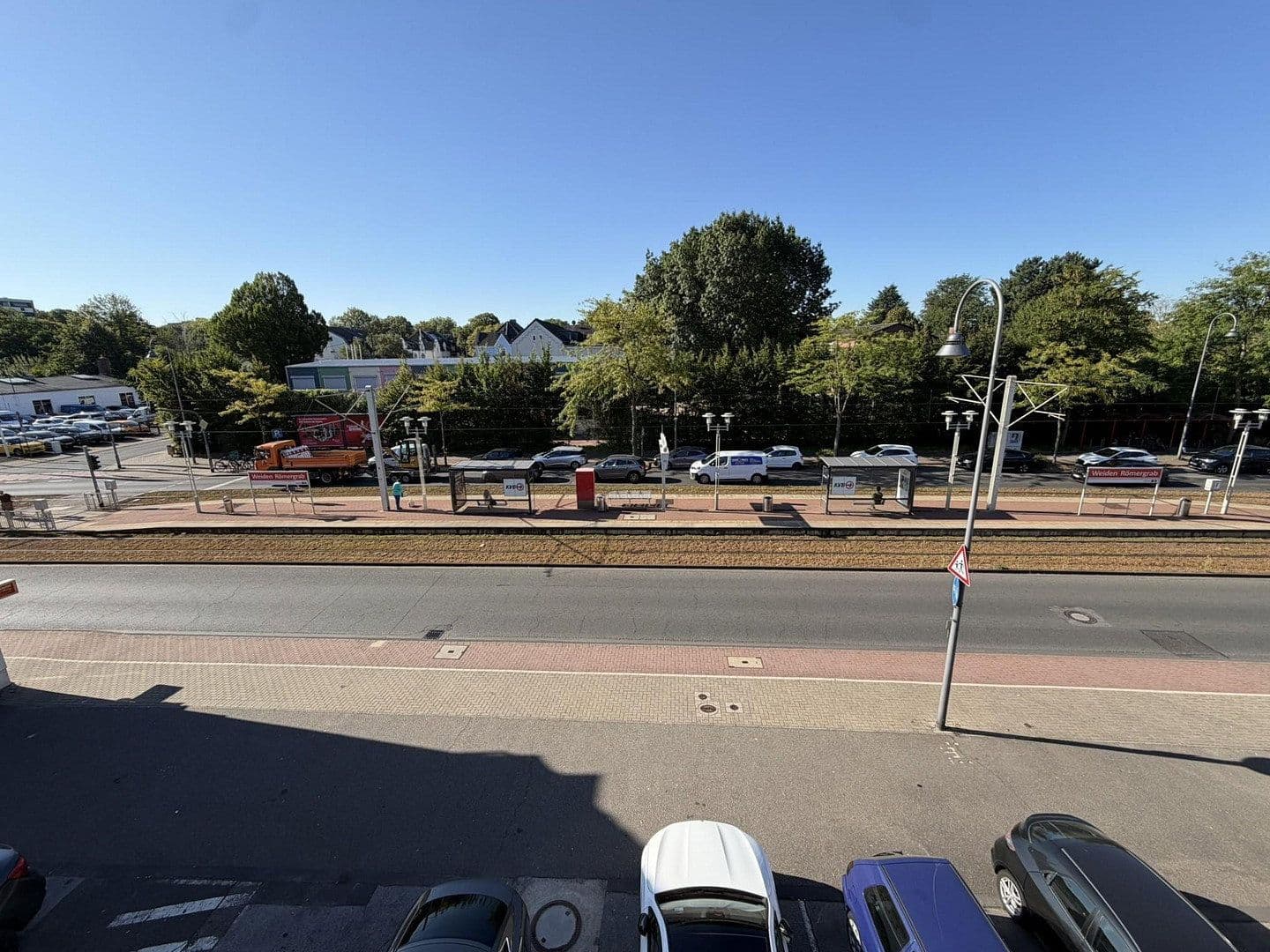 Prenájom bytu 3-izbový 95 m², Aachener Straße 1274, Köln, Severné Porýnie - Westfálsko Prenájom bytu 3-izbový 95 m², Aachener Straße 1274, Köln, Severné Porýnie - Westfálsko