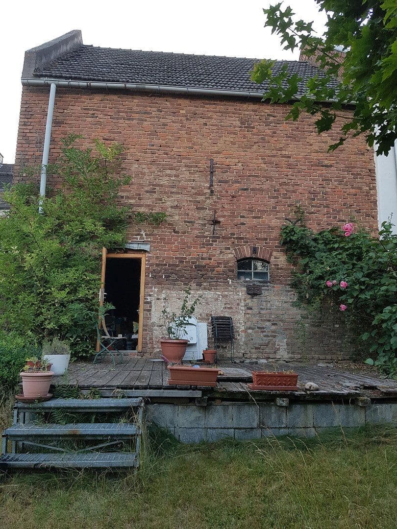Predaj domu 130 m², pozemok 298 m², Brechen, Hesensko Predaj domu 130 m², pozemok 298 m², Brechen, Hesensko