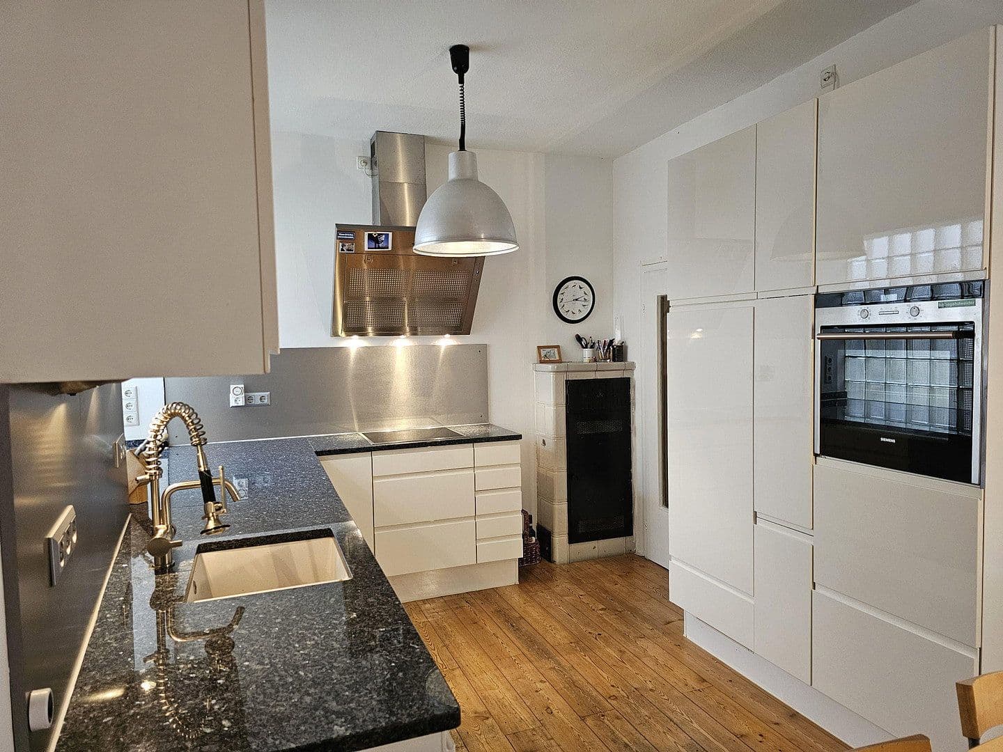 Predaj domu 130 m², pozemok 298 m², Brechen, Hesensko Predaj domu 130 m², pozemok 298 m², Brechen, Hesensko