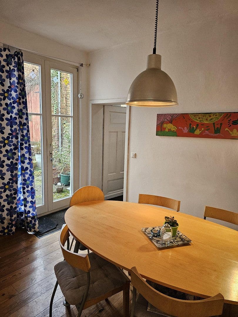Predaj domu 130 m², pozemok 298 m², Brechen, Hesensko Predaj domu 130 m², pozemok 298 m², Brechen, Hesensko