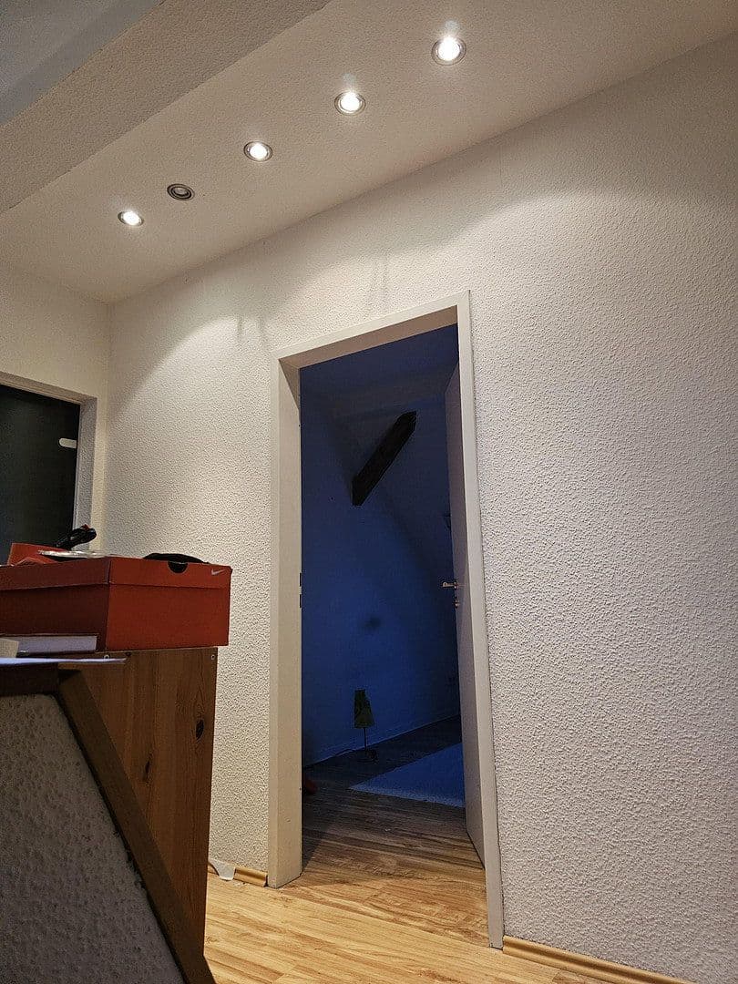 Predaj domu 130 m², pozemok 298 m², Brechen, Hesensko Predaj domu 130 m², pozemok 298 m², Brechen, Hesensko