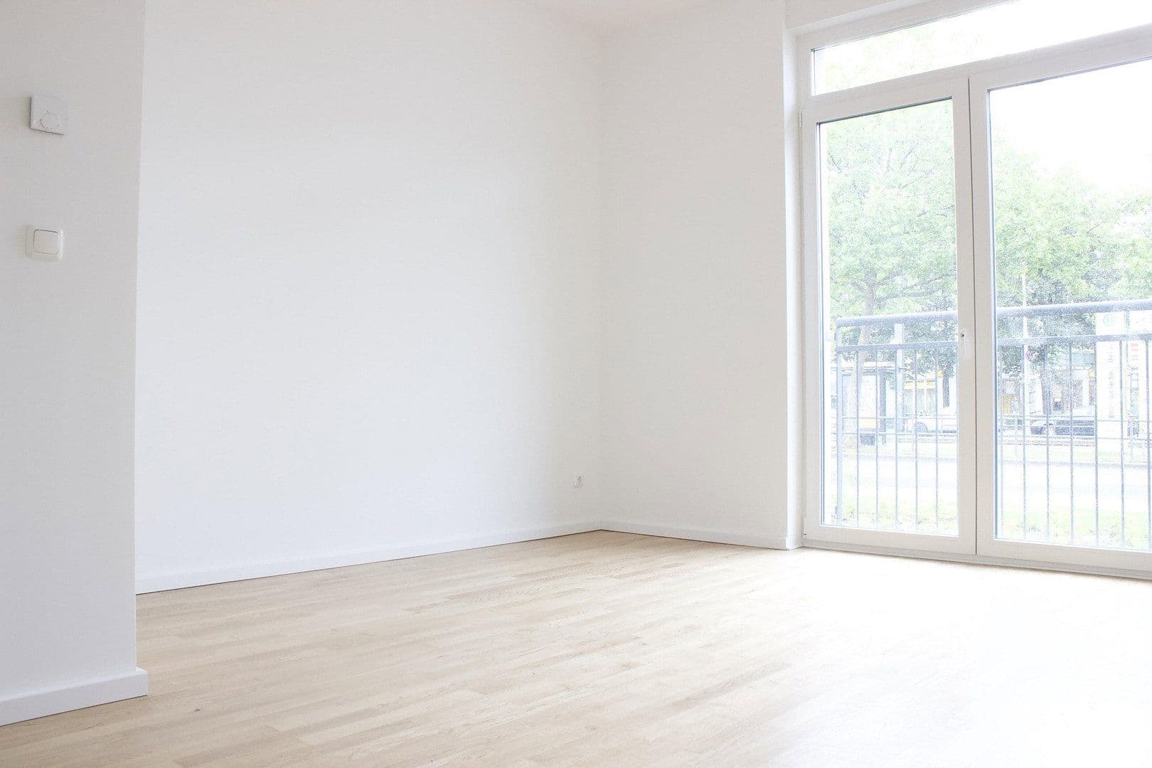 Prenájom bytu 4-izbový 100 m², Sterndamm 66 E, Berlin, Berlín Prenájom bytu 4-izbový 100 m², Sterndamm 66 E, Berlin, Berlín