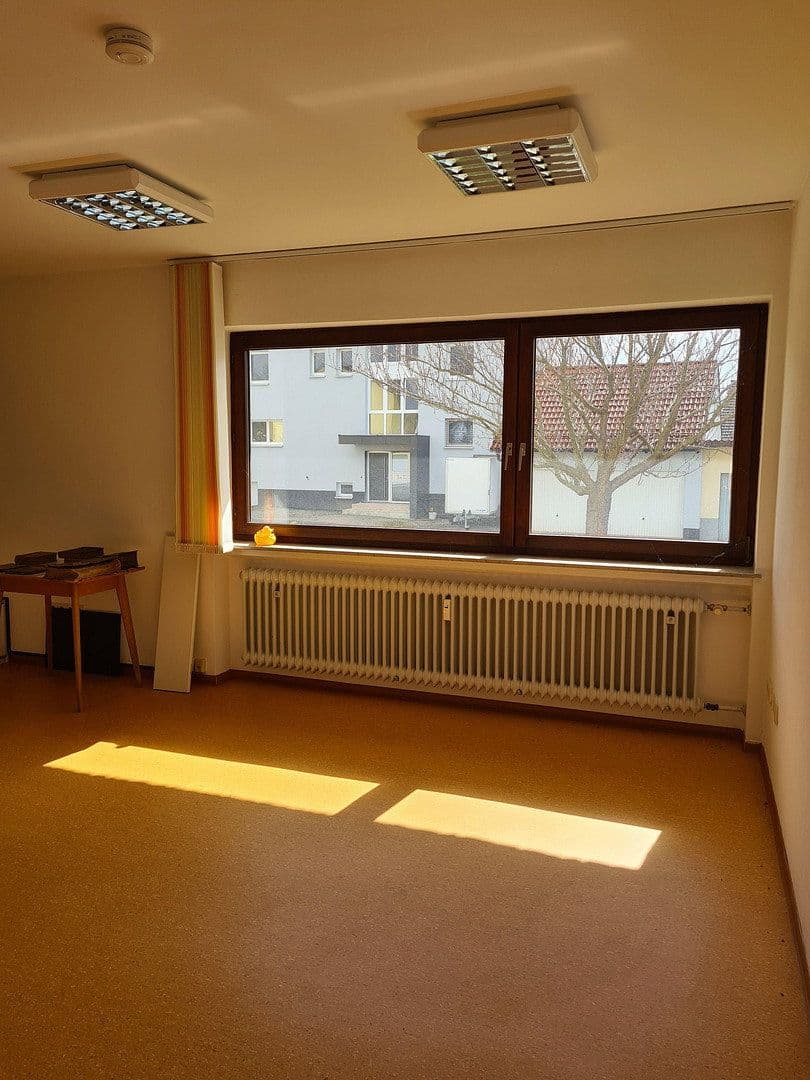 Predaj domu 195 m², pozemok 677 m², Nordlandstraße 5, Bad Neustadt an der Saale, Bavorsko Predaj domu 195 m², pozemok 677 m², Nordlandstraße 5, Bad Neustadt an der Saale, Bavorsko