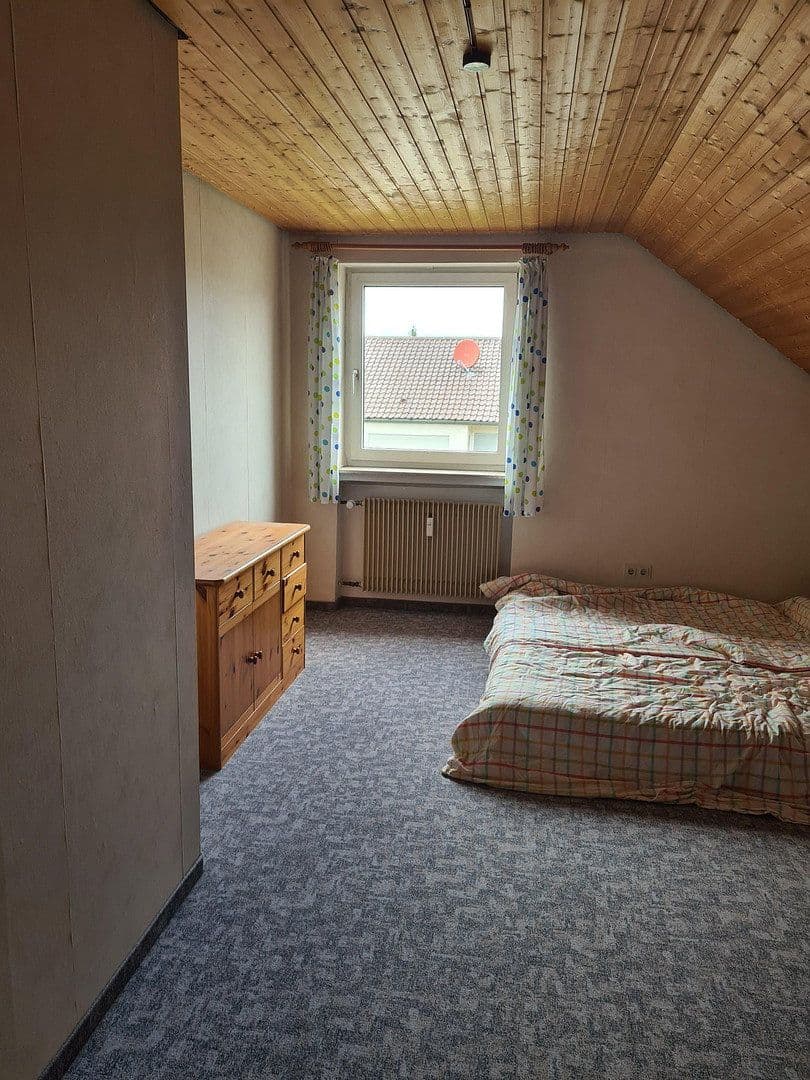 Predaj domu 195 m², pozemok 677 m², Nordlandstraße 5, Bad Neustadt an der Saale, Bavorsko Predaj domu 195 m², pozemok 677 m², Nordlandstraße 5, Bad Neustadt an der Saale, Bavorsko