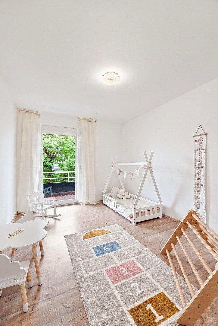 Predaj domu 109 m², pozemok 364 m², Spitzwiesenweg 8, Eningen unter Achalm, Bádensko-Wurttembersko Predaj domu 109 m², pozemok 364 m², Spitzwiesenweg 8, Eningen unter Achalm, Bádensko-Wurttembersko