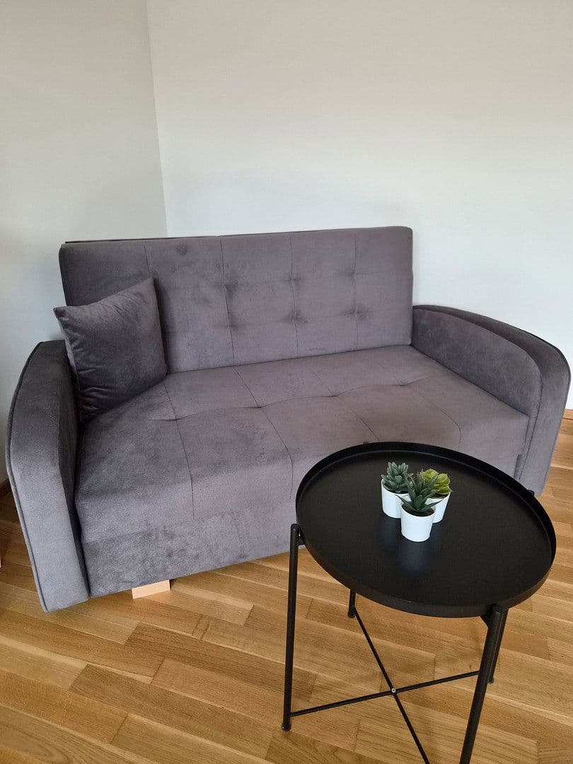 Prenájom bytu 3-izbový 93 m², Dresden, Sasko Prenájom bytu 3-izbový 93 m², Dresden, Sasko