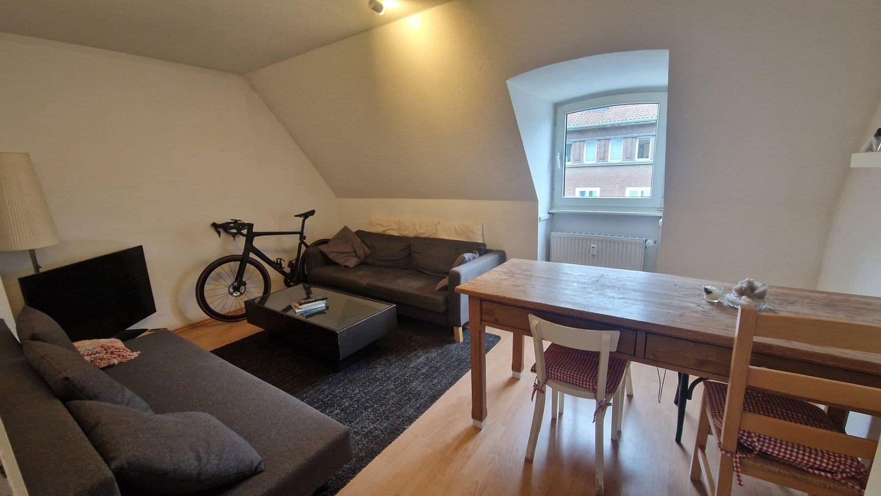 Prenájom bytu 2-izbový 52 m², Köln, Severné Porýnie - Westfálsko Prenájom bytu 2-izbový 52 m², Köln, Severné Porýnie - Westfálsko