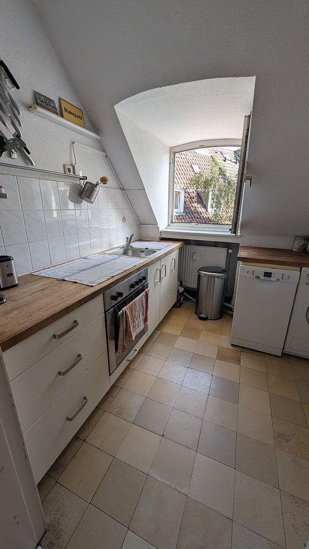 Prenájom bytu 2-izbový 52 m², Köln, Severné Porýnie - Westfálsko Prenájom bytu 2-izbový 52 m², Köln, Severné Porýnie - Westfálsko