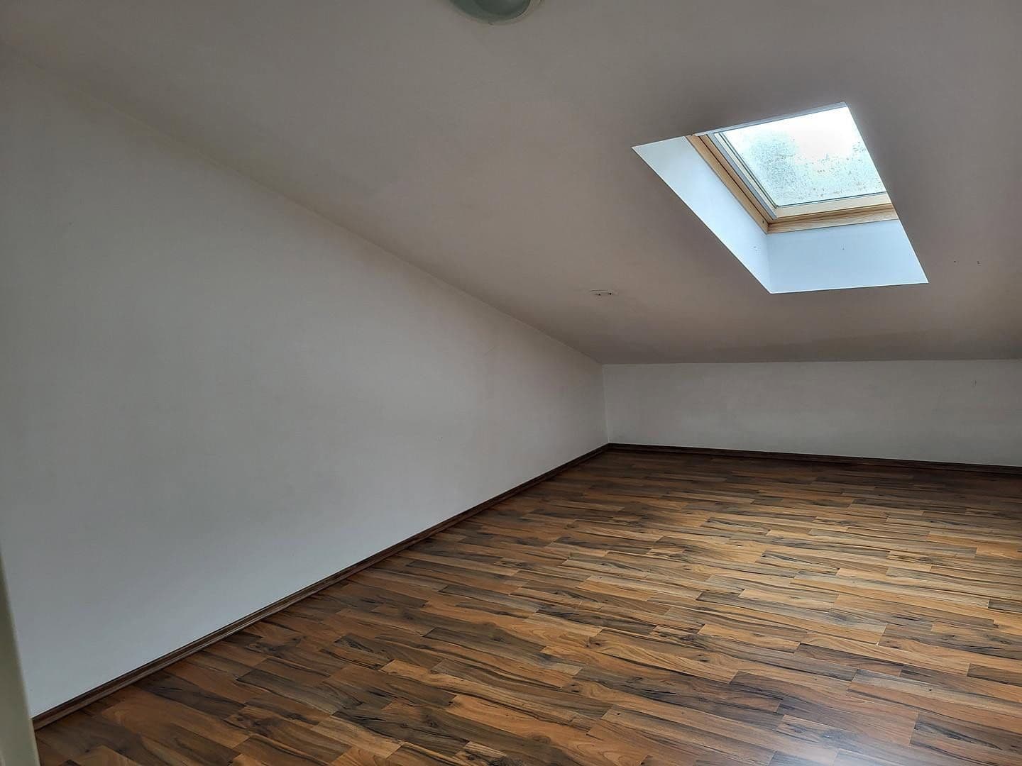 Prenájom bytu 3-izbový 80 m², Könener Str. 71, Konz, Porýnie-Falcko Prenájom bytu 3-izbový 80 m², Könener Str. 71, Konz, Porýnie-Falcko