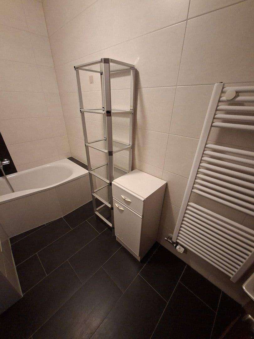 Prenájom bytu 3-izbový 97 m², Würzburg, Bavorsko Prenájom bytu 3-izbový 97 m², Würzburg, Bavorsko