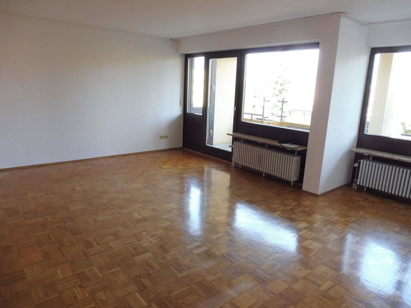 Prenájom bytu 3-izbový 97 m², Würzburg, Bavorsko Prenájom bytu 3-izbový 97 m², Würzburg, Bavorsko