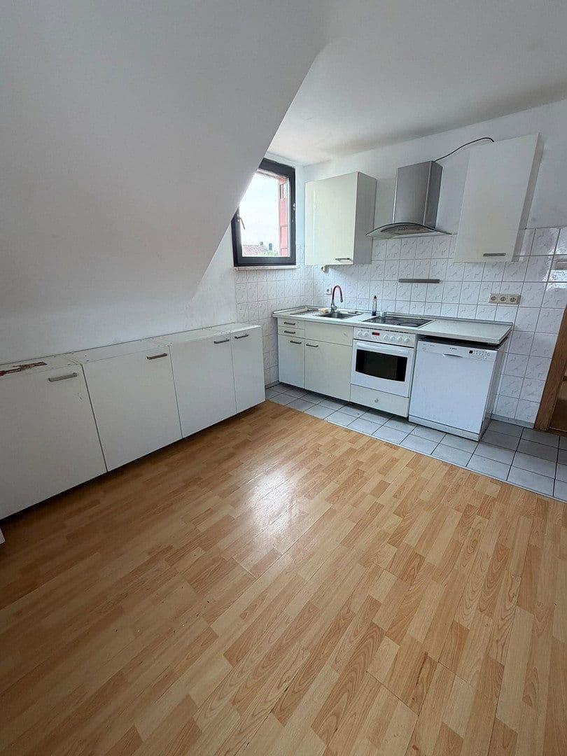 Prenájom domu 200 m², pozemok 250 m², Erlensee, Hesensko Prenájom domu 200 m², pozemok 250 m², Erlensee, Hesensko