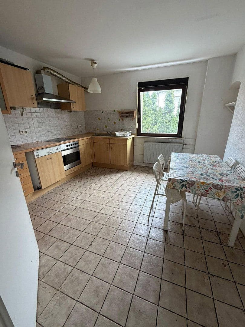 Prenájom domu 200 m², pozemok 250 m², Erlensee, Hesensko Prenájom domu 200 m², pozemok 250 m², Erlensee, Hesensko