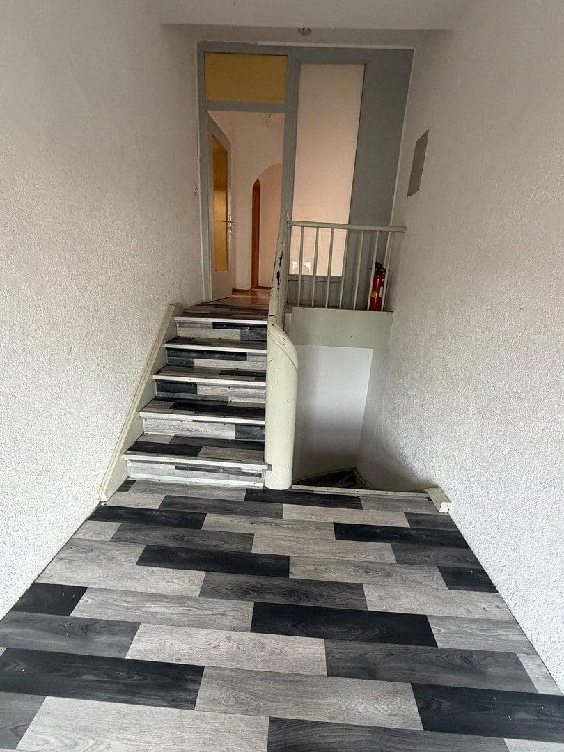Prenájom domu 200 m², pozemok 250 m², Erlensee, Hesensko Prenájom domu 200 m², pozemok 250 m², Erlensee, Hesensko