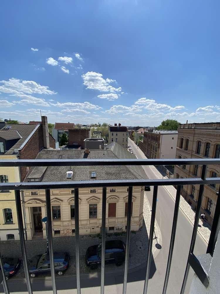 Prenájom bytu 4-izbový 128 m², Thiemstraße 10, Magdeburg, Sasko-Anhaltsko Prenájom bytu 4-izbový 128 m², Thiemstraße 10, Magdeburg, Sasko-Anhaltsko