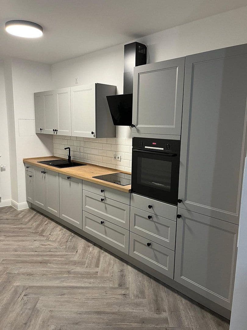 Prenájom bytu 4-izbový 128 m², Thiemstraße 10, Magdeburg, Sasko-Anhaltsko Prenájom bytu 4-izbový 128 m², Thiemstraße 10, Magdeburg, Sasko-Anhaltsko