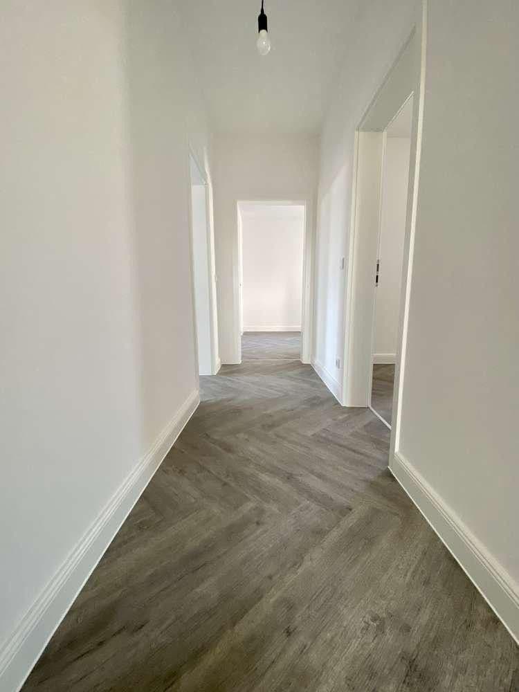 Prenájom bytu 4-izbový 128 m², Thiemstraße 10, Magdeburg, Sasko-Anhaltsko Prenájom bytu 4-izbový 128 m², Thiemstraße 10, Magdeburg, Sasko-Anhaltsko