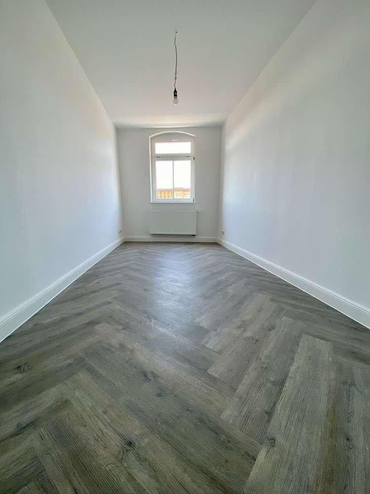 Prenájom bytu 4-izbový 128 m², Thiemstraße 10, Magdeburg, Sasko-Anhaltsko Prenájom bytu 4-izbový 128 m², Thiemstraße 10, Magdeburg, Sasko-Anhaltsko