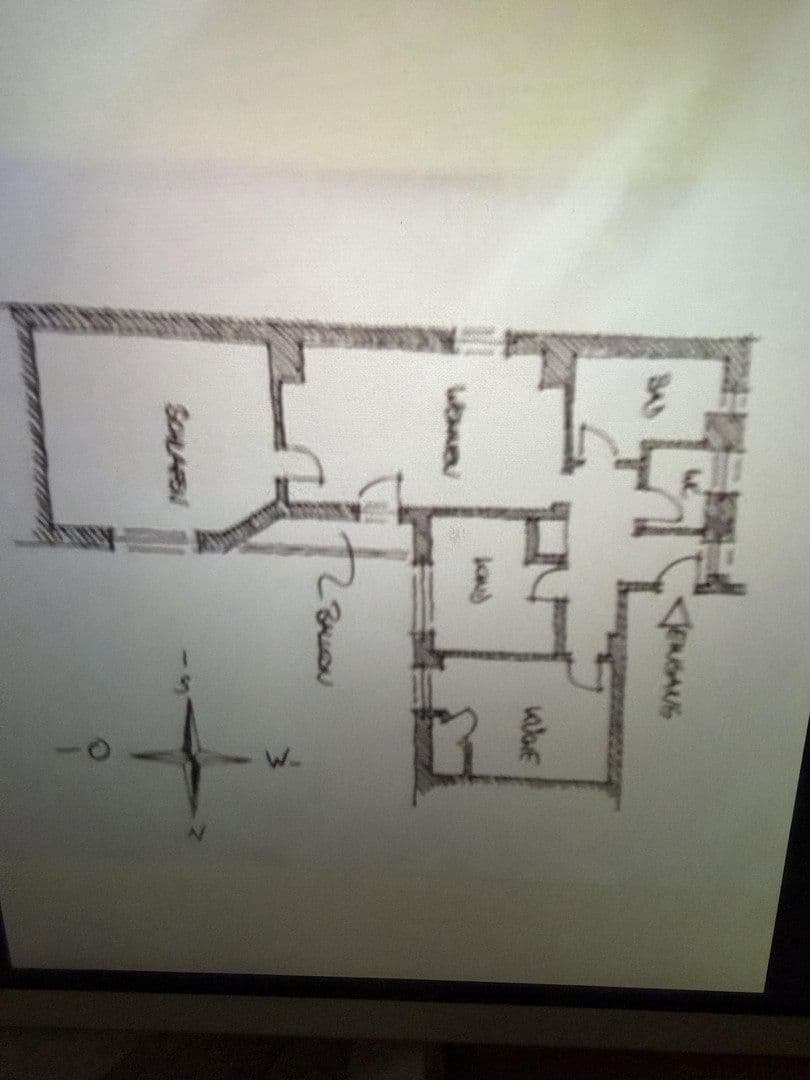 Prenájom bytu 3-izbový 80 m², Hektor Straße 21, Charlottenburg, Berlín Prenájom bytu 3-izbový 80 m², Hektor Straße 21, Charlottenburg, Berlín