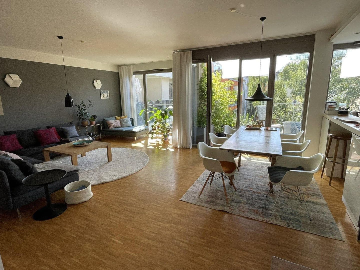 Prenájom bytu 4-izbový 125 m², Eschengraben 22, Berlin, Berlín Prenájom bytu 4-izbový 125 m², Eschengraben 22, Berlin, Berlín